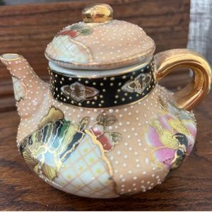 Vintage Porcelain Hand Painted Floral Moriage Enameled Teapot Gold Tone Accents